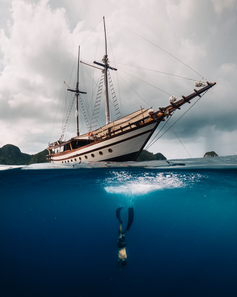 Dampier Strait diving and reef in central Raja Ampat